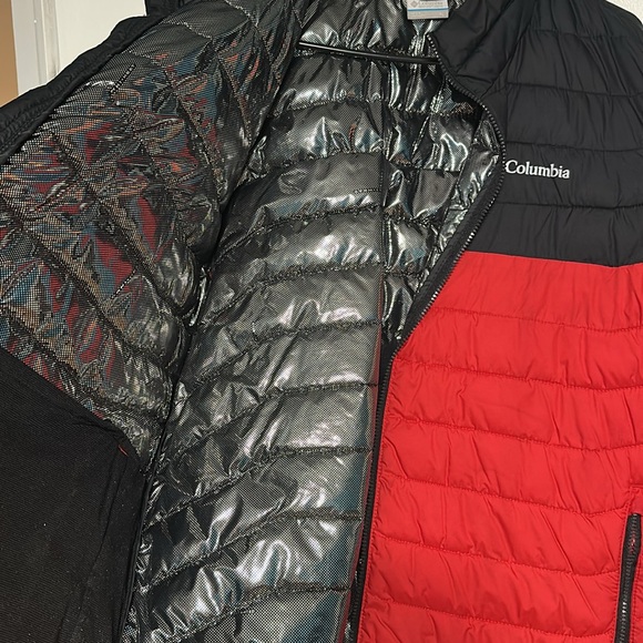 Columbia Red and Black Puffer Jacket - Picture 3 of 4